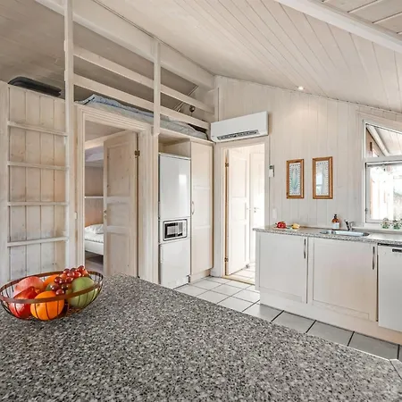 Vakantiehuis Hermandine - 700m From The Sea By Interhome Lakolk